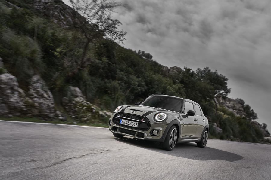  Mini Cooper S 5-Door (F56) 2018 года  (WW) (фото 57 из 86)
